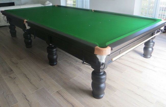 12ft BCE Westbury